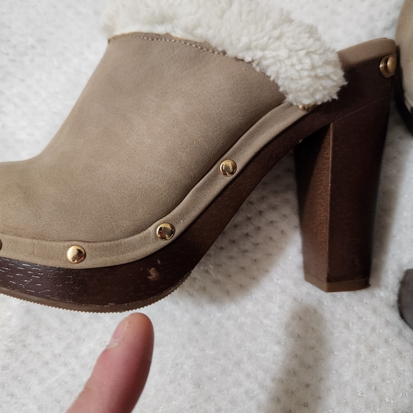 Juicy Couture Anora Mule Clog Heels, Slip On - Picture 10 of 11